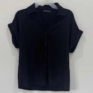 Adrianna Papell Black Short-Sleeve Button-Up Shirt